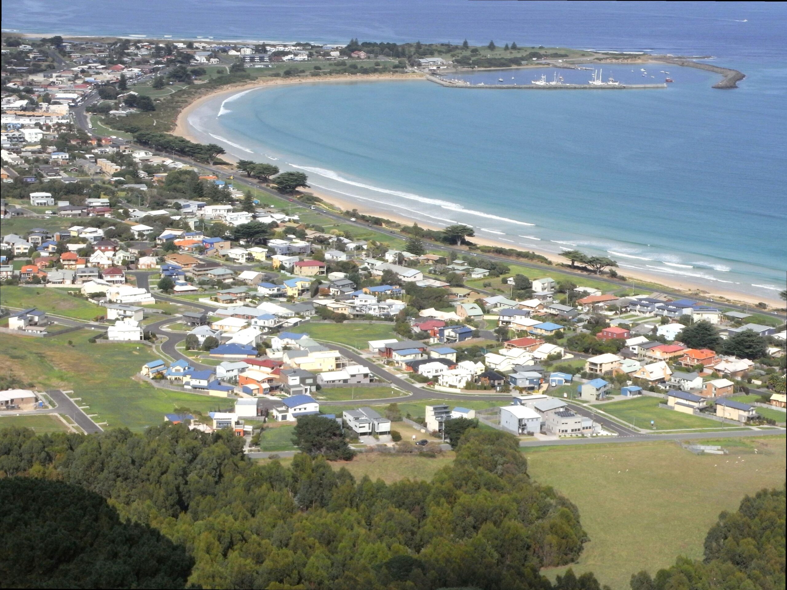 Stunning Views Over Apollo Bay from Marriners Lookout